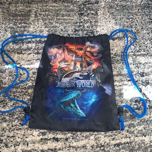Jurassic World Toy bag / Backpack 12 1/2 x 18 Pre owned - Picture 1 of 3